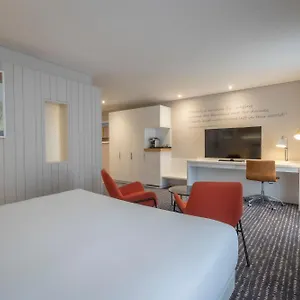 ***** Hotel The Morrison Dublin, Curio Collection By Hilton Ireland